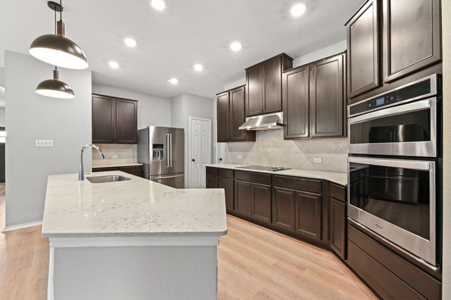 187 Lena LN, Kyle, TX 78640