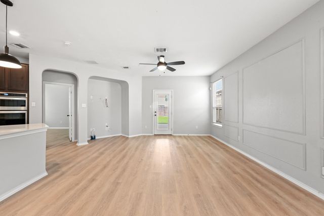 187 Lena LN, Kyle, TX 78640