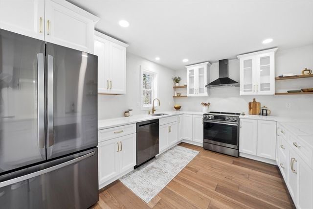 13 Sunridge Rd, Windham, NH 03087