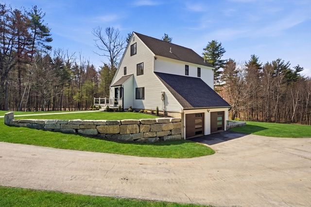 13 Sunridge Rd, Windham, NH 03087