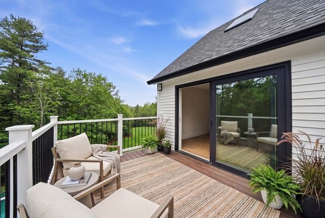 13 Sunridge Rd, Windham, NH 03087