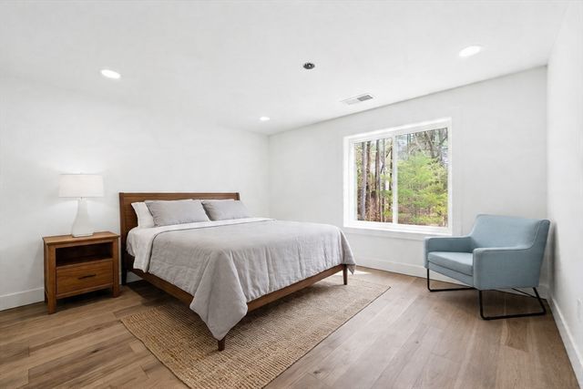 13 Sunridge Rd, Windham, NH 03087