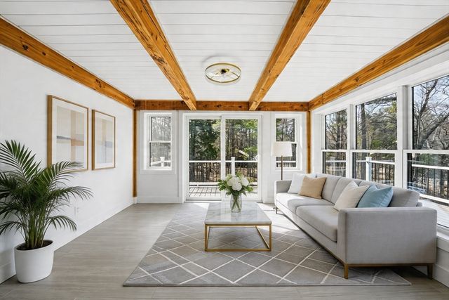 13 Sunridge Rd, Windham, NH 03087