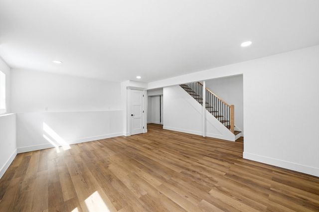 13 Sunridge Rd, Windham, NH 03087