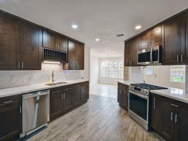 1306 Mimosa Road, Missouri City, TX 77489