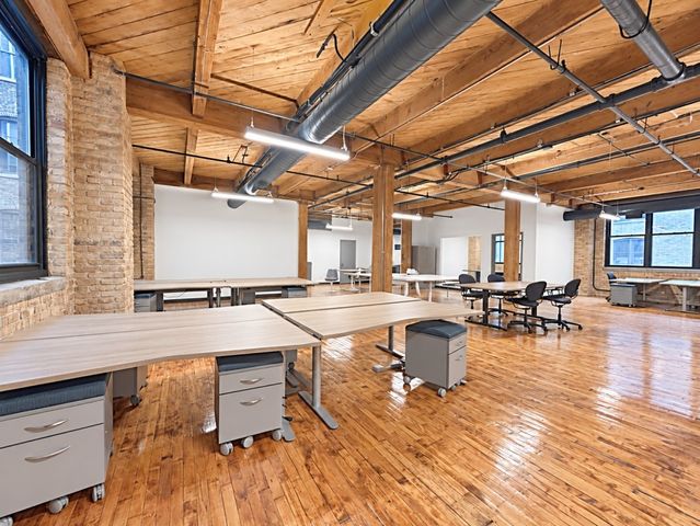 954 W Washington Boulevard, Chicago, IL 60607