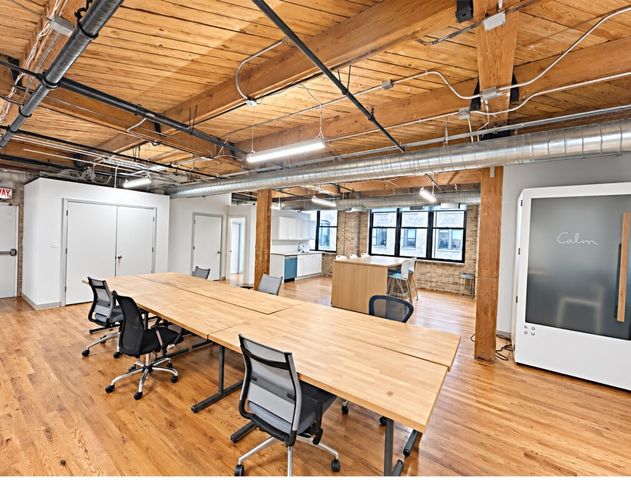 954 W Washington Boulevard, Chicago, IL 60607