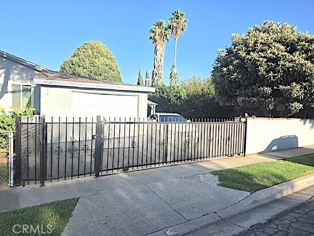 3704 E Wymore, Compton, CA 90221