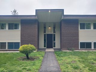 229 Bacon Pond Road APT 322, Woodbury, CT 06798