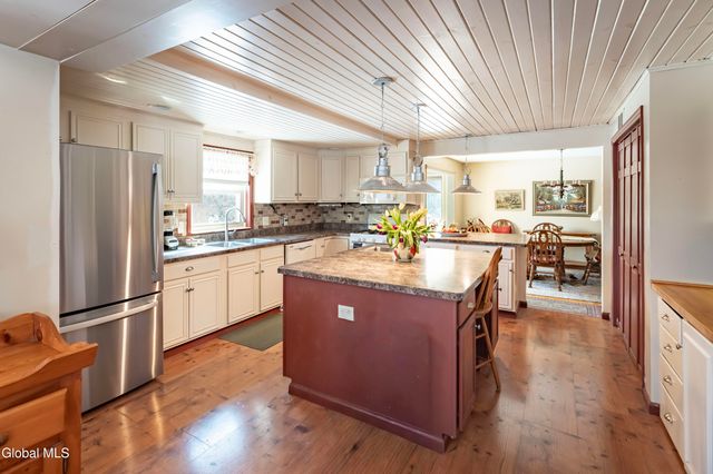 42 Thompson Hill Road, East Greenbush, NY 12144