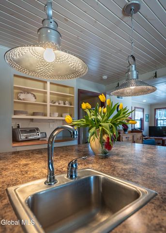 42 Thompson Hill Road, East Greenbush, NY 12144