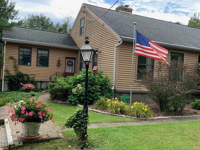 42 Thompson Hill Road, East Greenbush, NY 12144