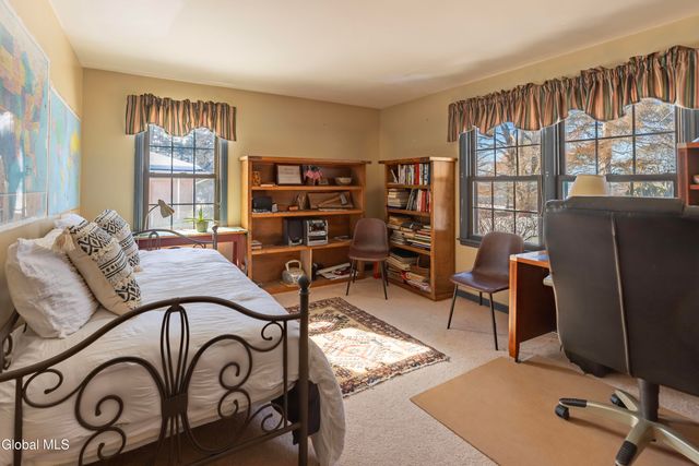 42 Thompson Hill Road, East Greenbush, NY 12144