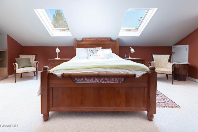 42 Thompson Hill Road, East Greenbush, NY 12144