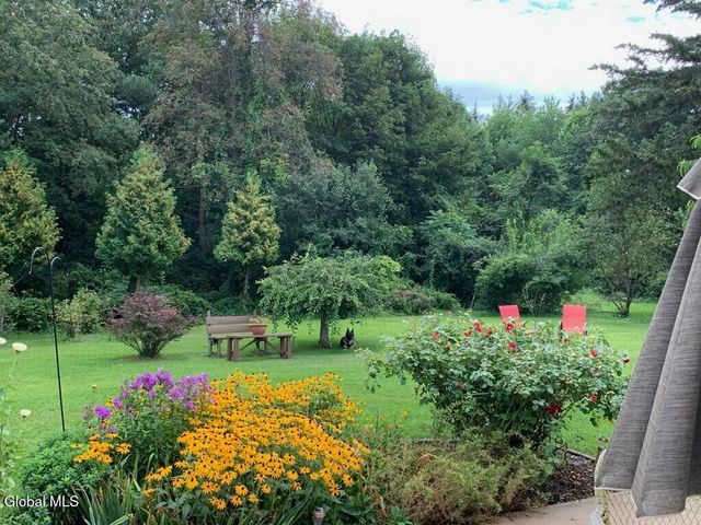 42 Thompson Hill Road, East Greenbush, NY 12144