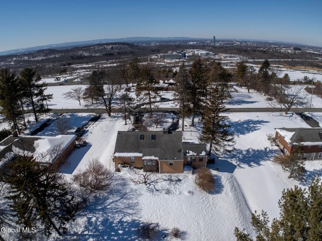 42 Thompson Hill Road, East Greenbush, NY 12144