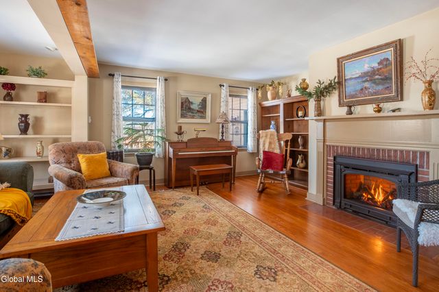 42 Thompson Hill Road, East Greenbush, NY 12144