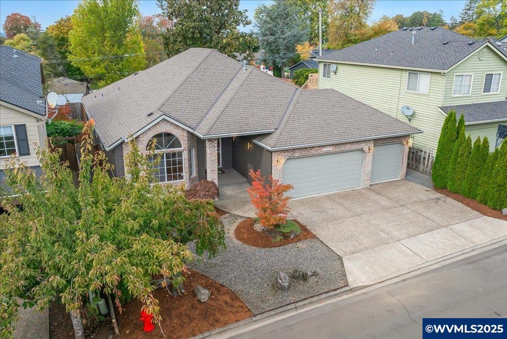 13002 Sierra Vista Dr, Lake Oswego, OR 97035