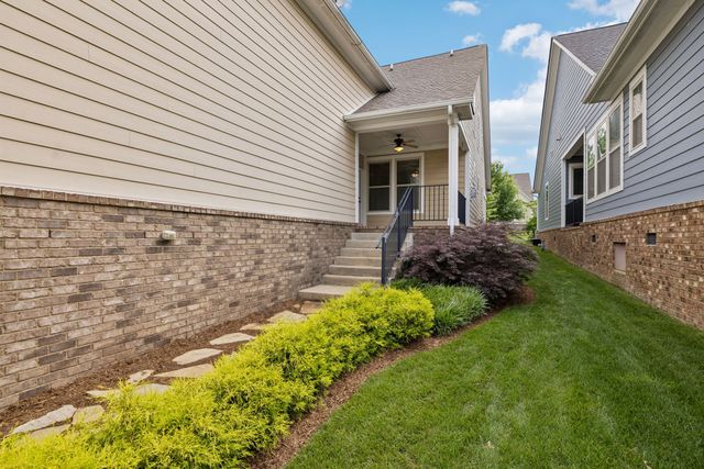2764 Americus Dr, Thompsons Station, TN 37179