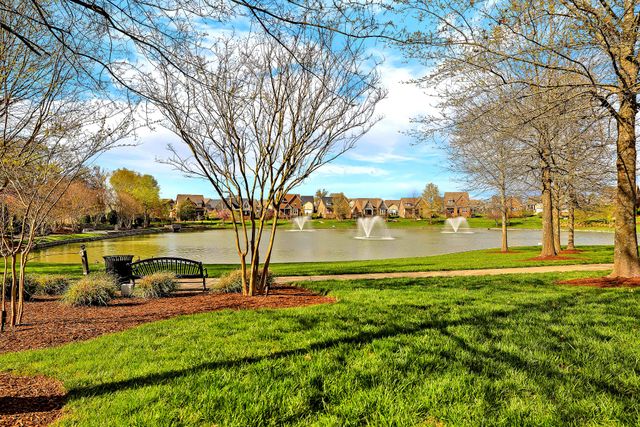 2764 Americus Dr, Thompsons Station, TN 37179