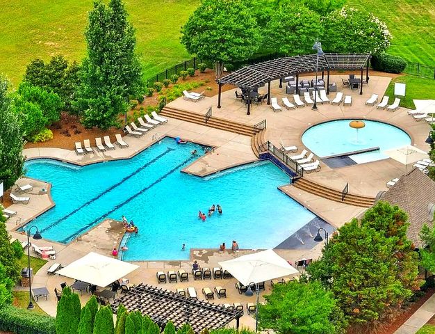 2764 Americus Dr, Thompsons Station, TN 37179