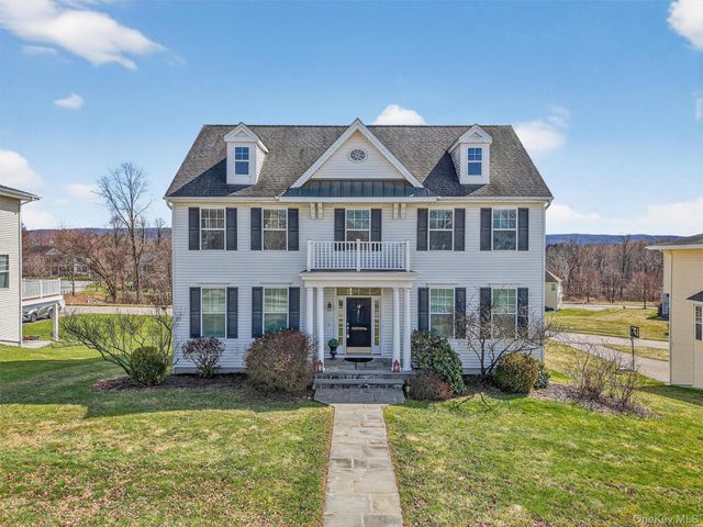 18 Four Corners Boulevard, Hopewell Junction, NY 12533