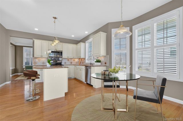 18 Four Corners Boulevard, Hopewell Junction, NY 12533