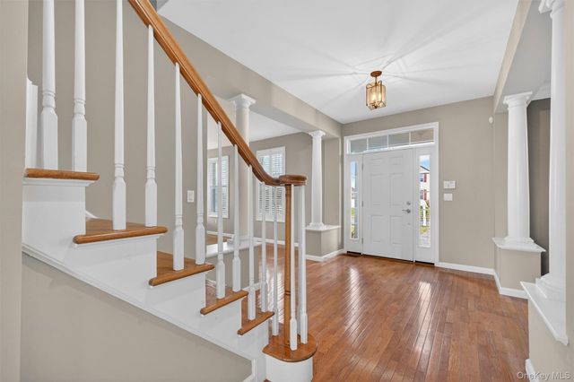 18 Four Corners Boulevard, Hopewell Junction, NY 12533