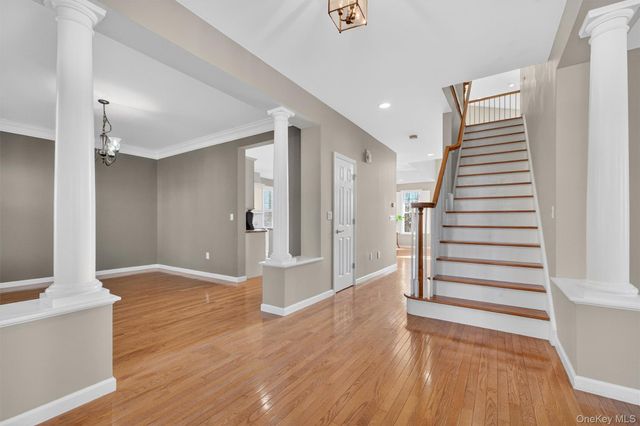 18 Four Corners Boulevard, Hopewell Junction, NY 12533