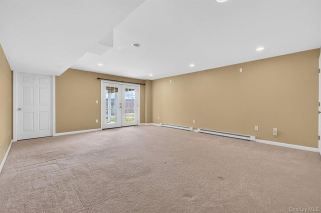 18 Four Corners Boulevard, Hopewell Junction, NY 12533