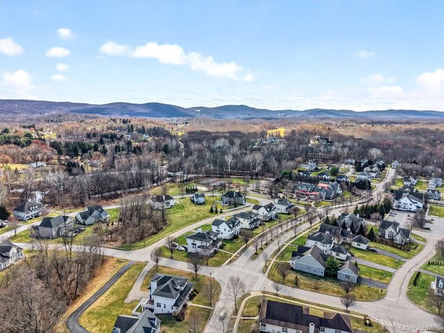 18 Four Corners Boulevard, Hopewell Junction, NY 12533