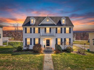 18 Four Corners Boulevard, Hopewell Junction, NY 12533