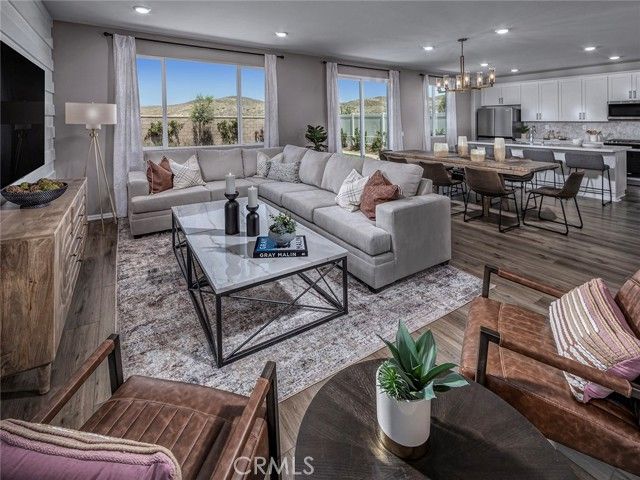 2083 Meyer Lane, Redlands, CA 92374