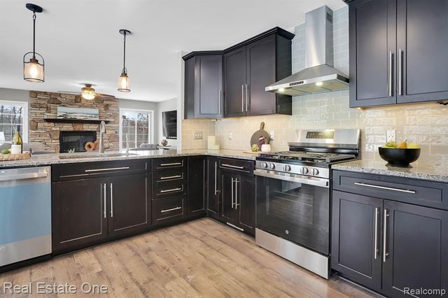 195 Corey Lane, Ortonville, MI 48462