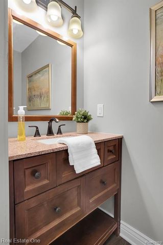 195 Corey Lane, Ortonville, MI 48462