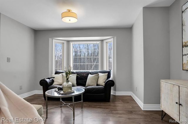 195 Corey Lane, Ortonville, MI 48462