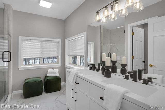 195 Corey Lane, Ortonville, MI 48462