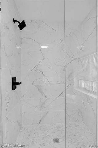 195 Corey Lane, Ortonville, MI 48462