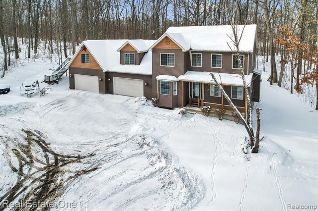 195 Corey Lane, Ortonville, MI 48462