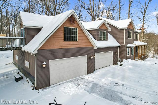 195 Corey Lane, Ortonville, MI 48462