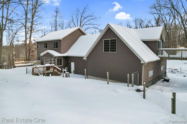 195 Corey Lane, Ortonville, MI 48462
