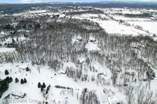 195 Corey Lane, Ortonville, MI 48462