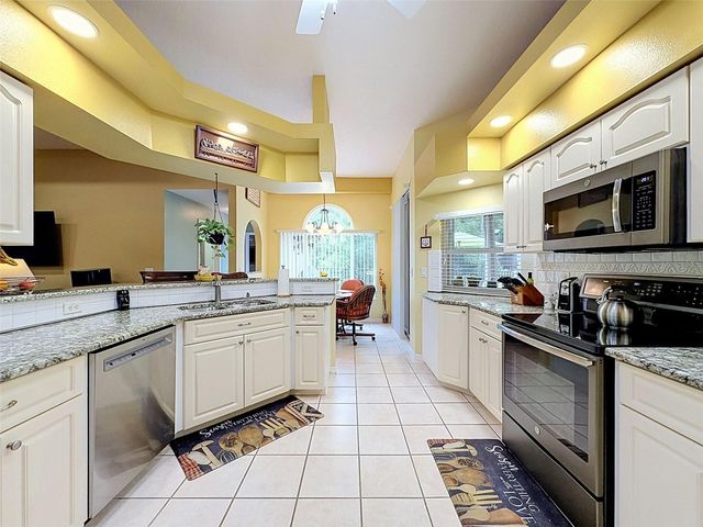 1 PLUMBAGO DRIVE, Homosassa, FL 34446