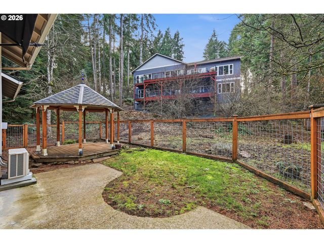 3828 ASHFORD Dr, Eugene, OR 97405