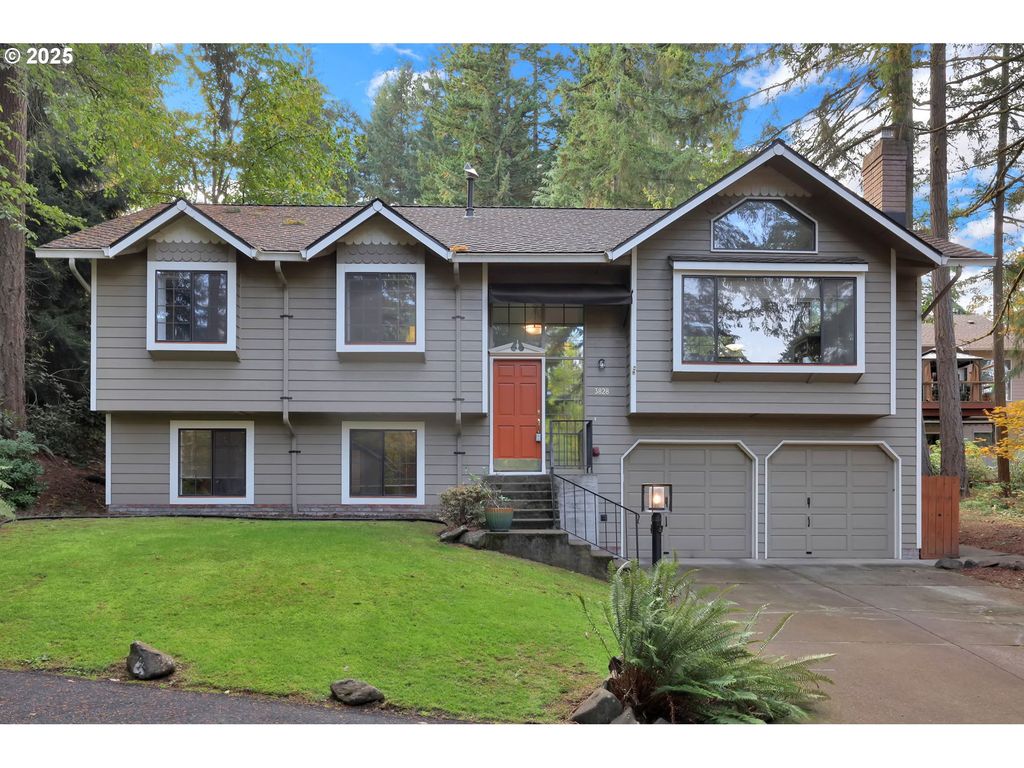3828 ASHFORD Dr, Eugene, OR 97405