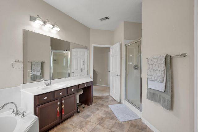 2502 Wynden Meadow Lane, Conroe, TX 77304