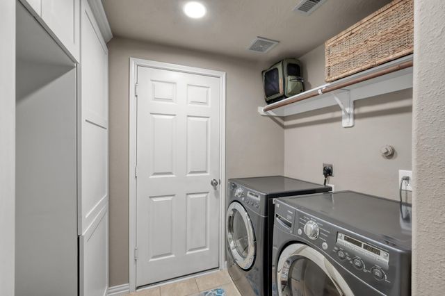 2502 Wynden Meadow Lane, Conroe, TX 77304