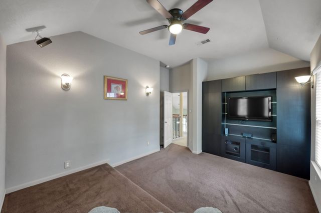 2502 Wynden Meadow Lane, Conroe, TX 77304