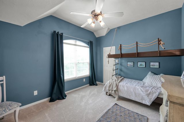2502 Wynden Meadow Lane, Conroe, TX 77304