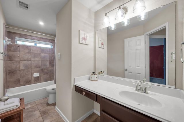 2502 Wynden Meadow Lane, Conroe, TX 77304